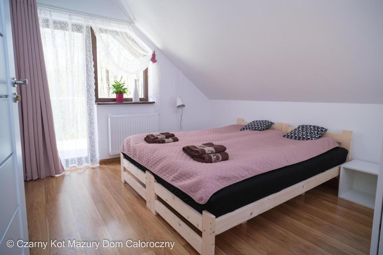 Malkinie Czarny Kot Mazury Dom Calorocznyヴィラ エクステリア 写真