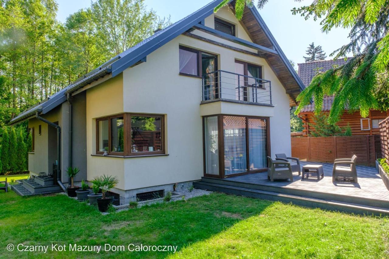 Malkinie Czarny Kot Mazury Dom Calorocznyヴィラ エクステリア 写真